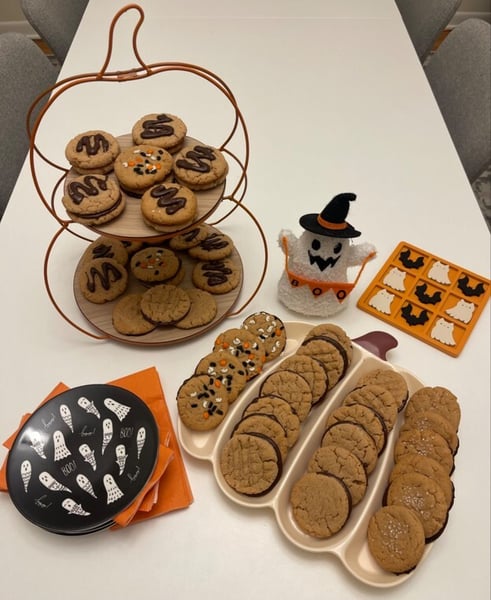 Plated Halloween cookies