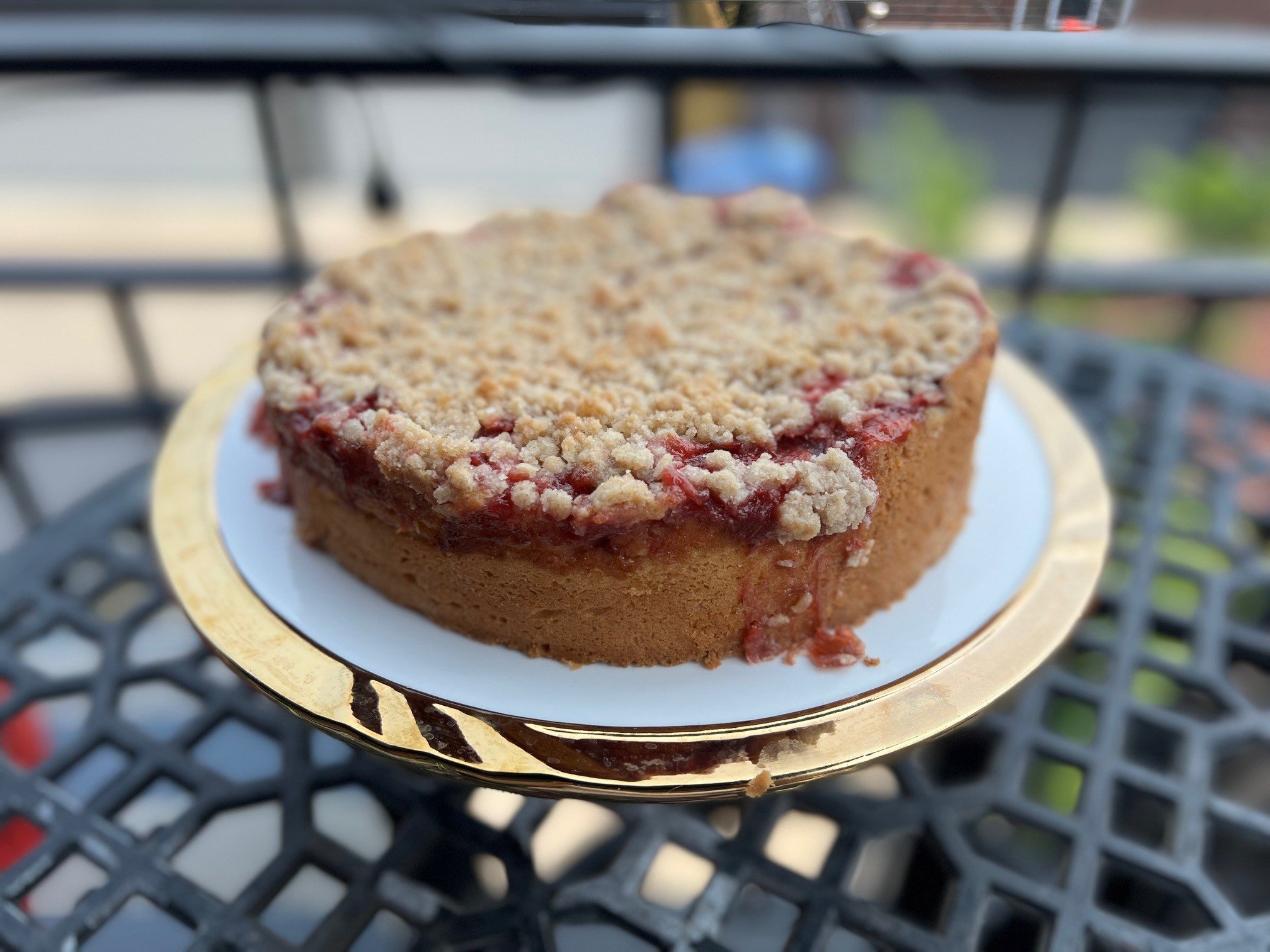 Strawberry Rhubarb Coffee Cake